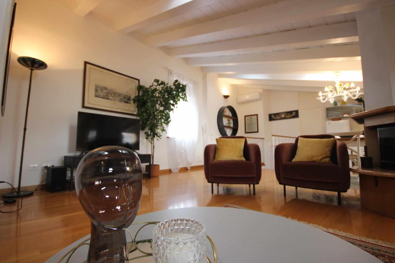 Case Vr Holiday Attico San Domenico Verona Exteriér fotografie